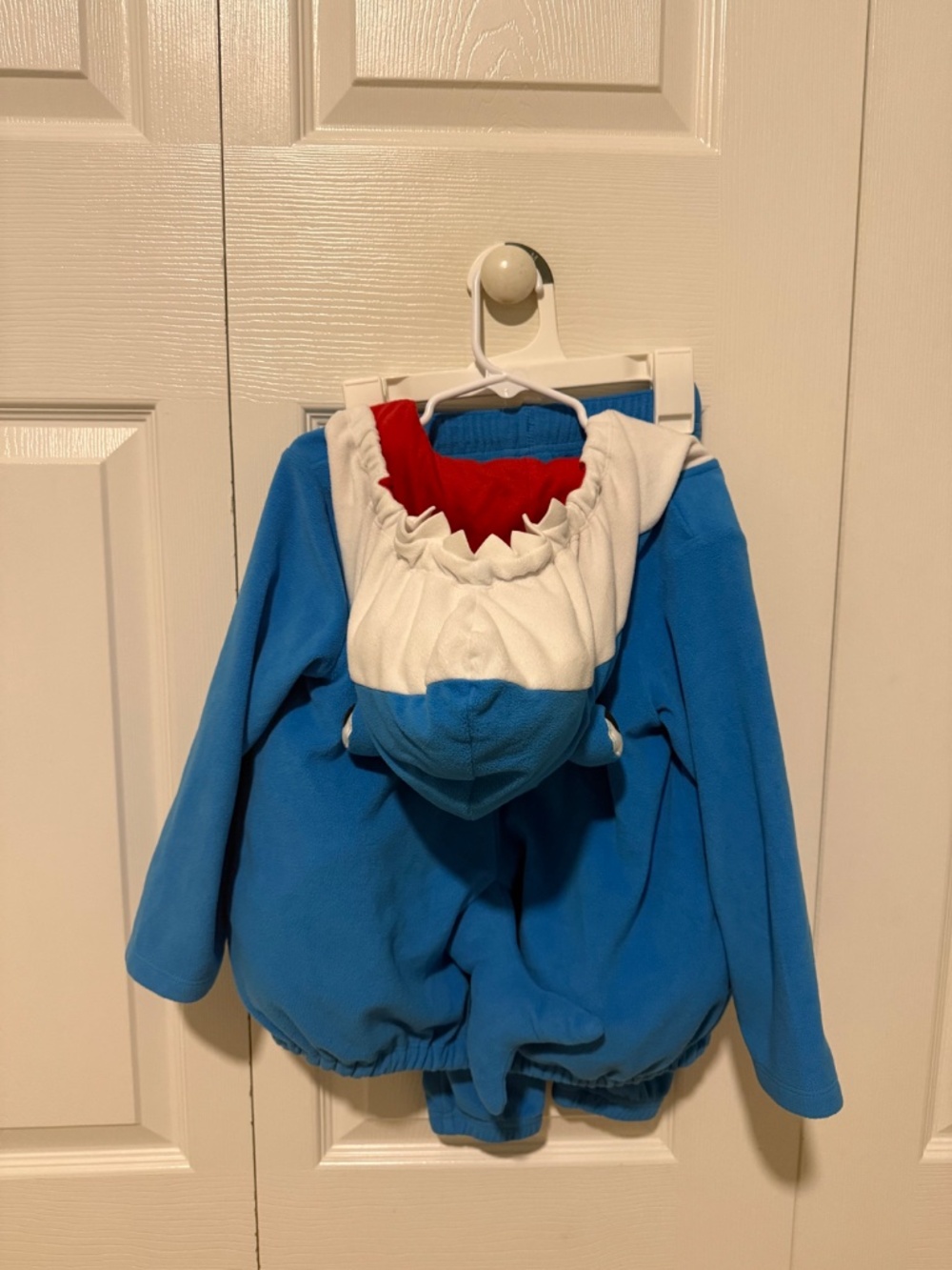 Shark Costume - Size 4T - Picture 4 of 7
